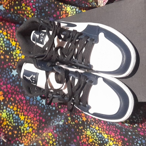 Air jordan 1 Mid - Picture 5 of 9